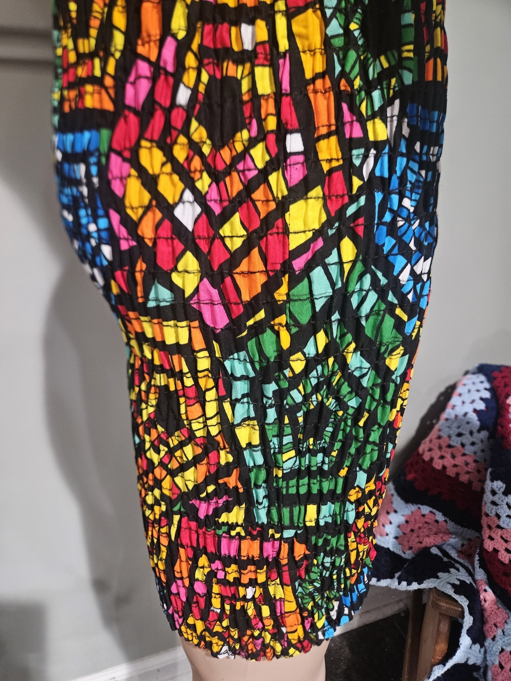 Awelana Tibori NWT Off Shoulder Smocked Mini Dress Colorful Mosaic Print - Picture 13 of 16